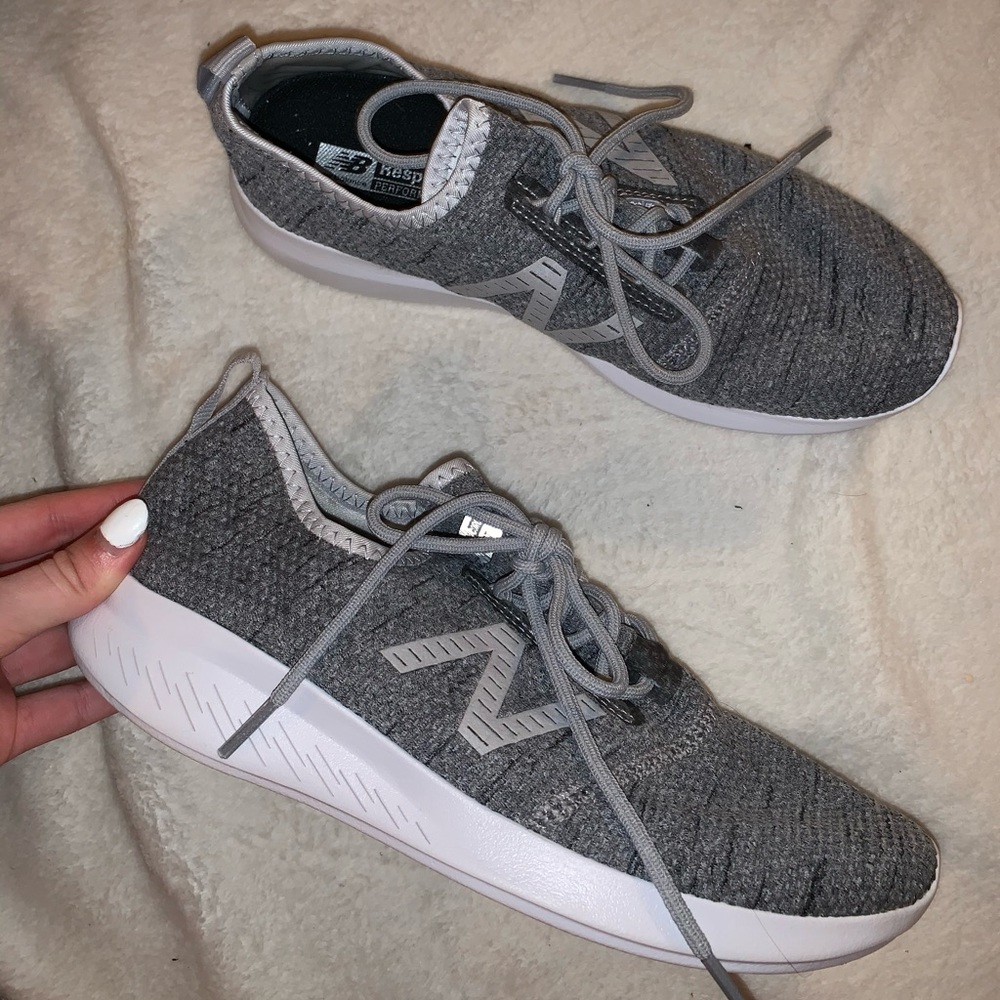 new balance tennis shoes